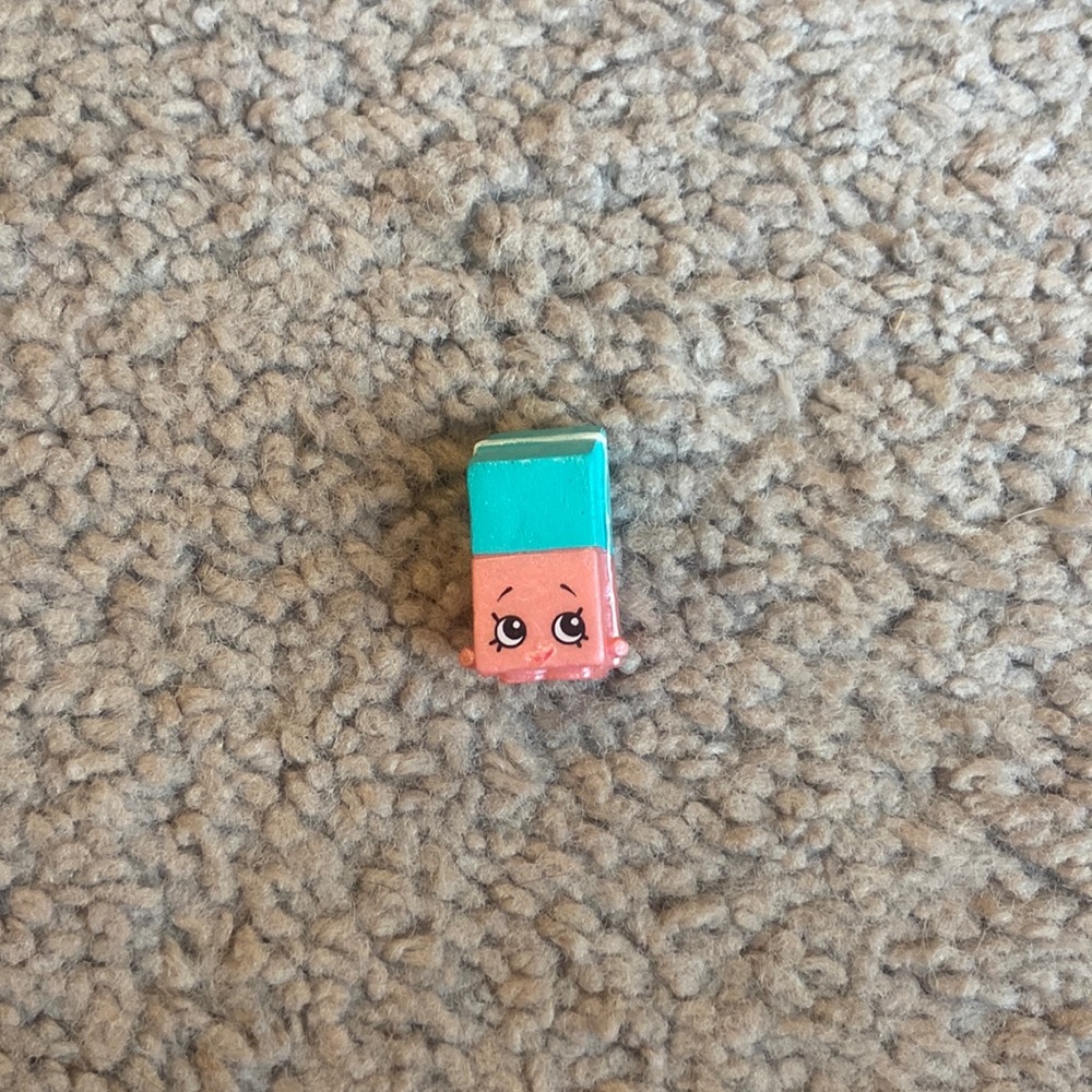 Erica Eraser - Shopkin